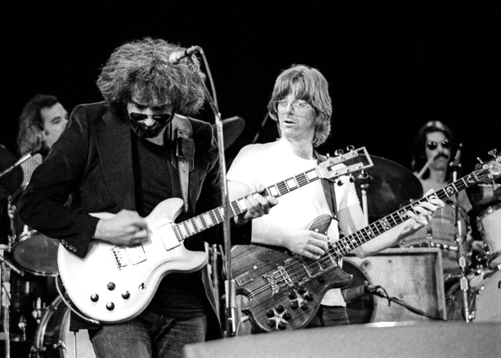 The Grateful Dead’s Jerry Garcia, left, and Phil Lesh onstage at San Francisco’s Orpheum Theater in 1976 . (Ed Perlstein/Redferns via Getty Images)