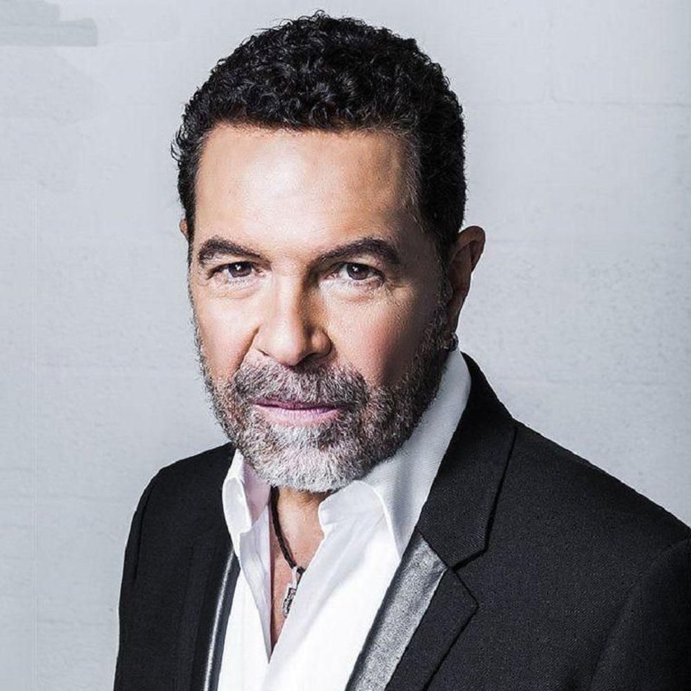 Clint Holmes
