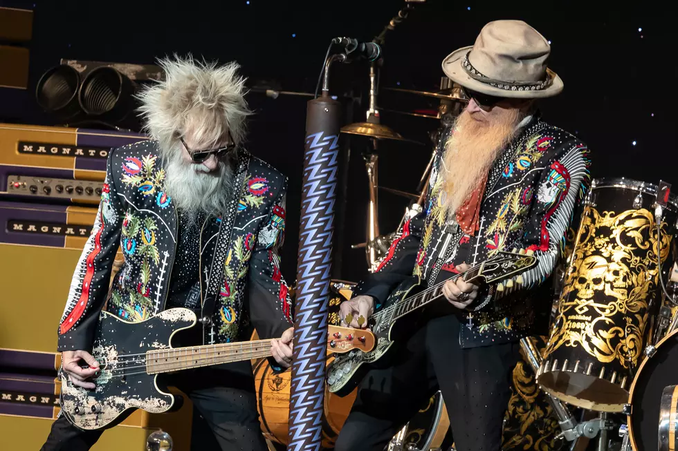 ZZ Top performing live