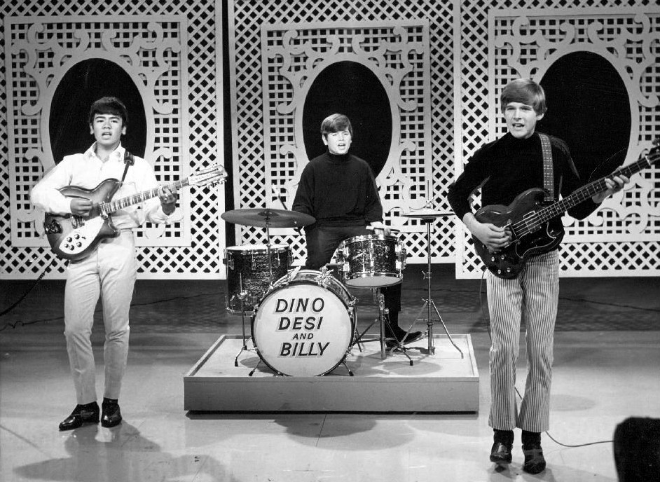 Dino, Desi